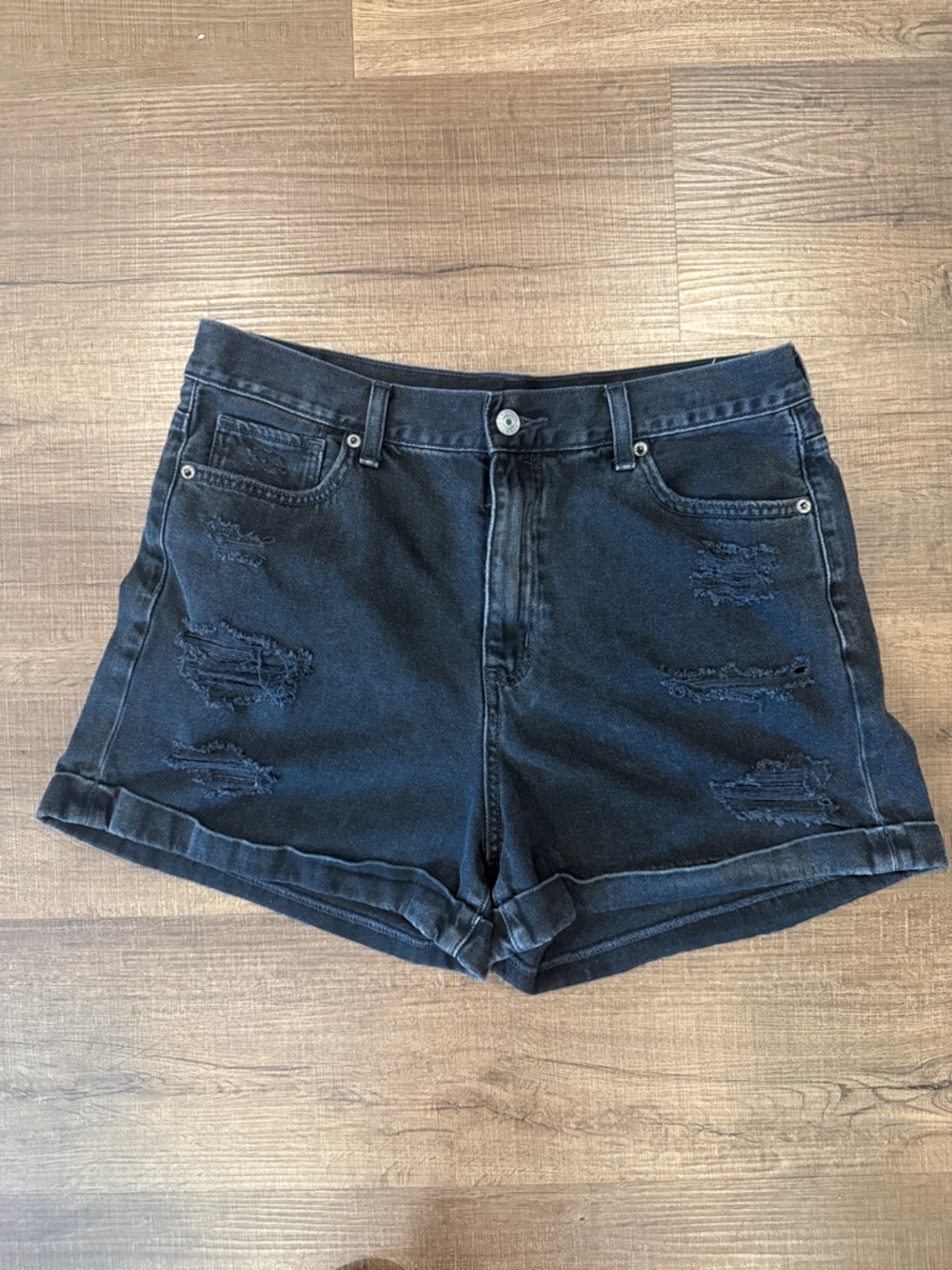 American Eagle Outfitters Black Distressed High-Rise Jean mom Shorts